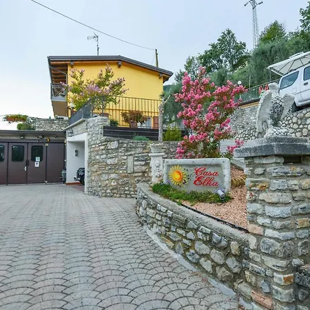 Casa Elka 8 *